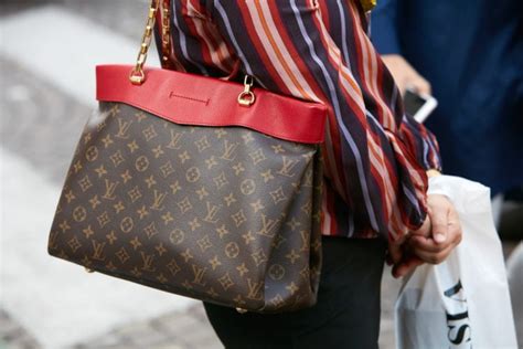 is louis vuitton cheaper in brussels|louis vuitton cheapest country.